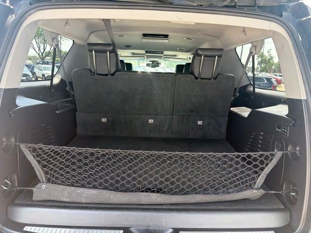Used 2018 Chevrolet Suburban LT AWD/4WD image 16