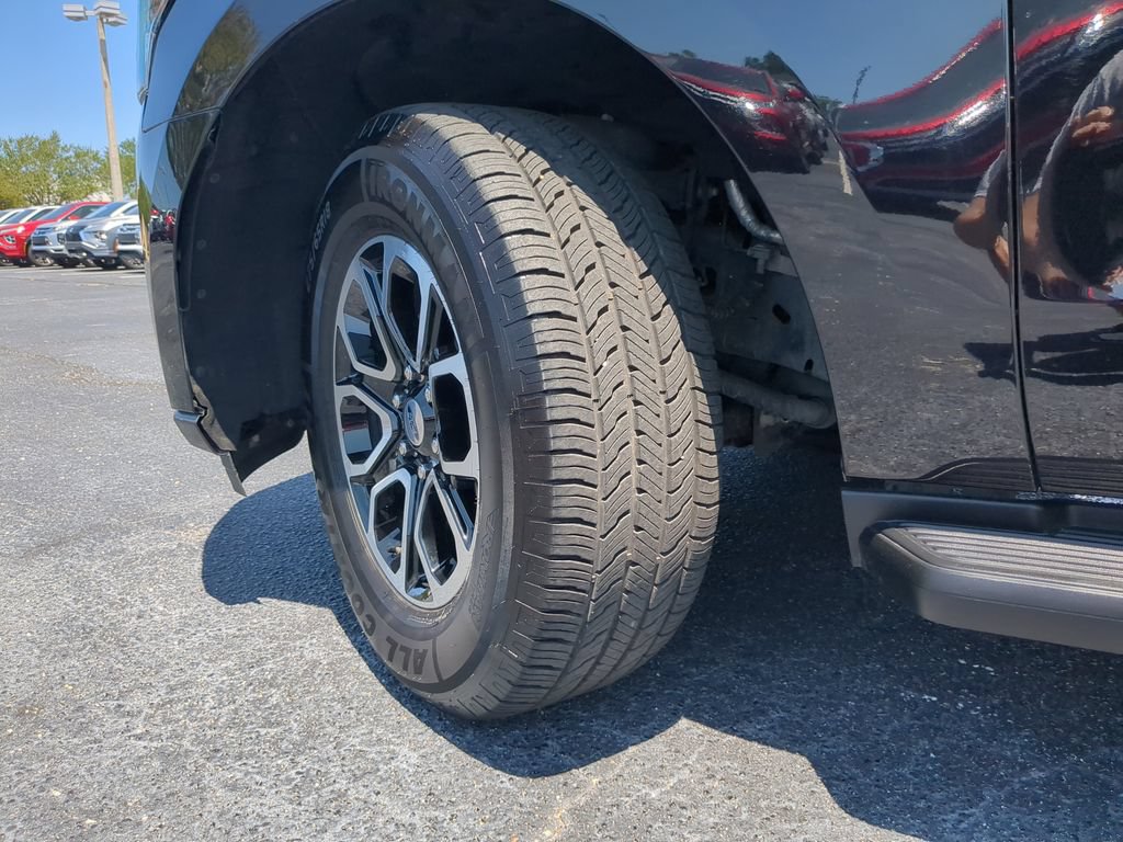 Certified 2024 Ford Expedition XLT RWD image 38