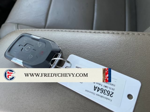 Used 2015 GMC Yukon XL SLT w/ Open Road Package AWD/4WD image 27