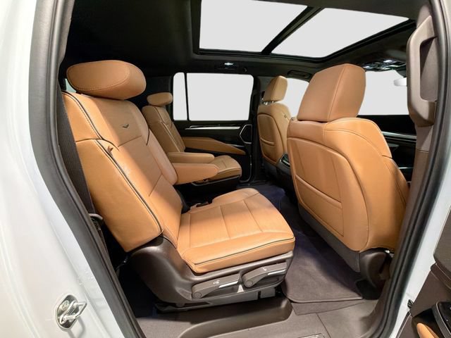 Certified 2026 Cadillac Escalade ESV Luxury AWD/4WD image 25