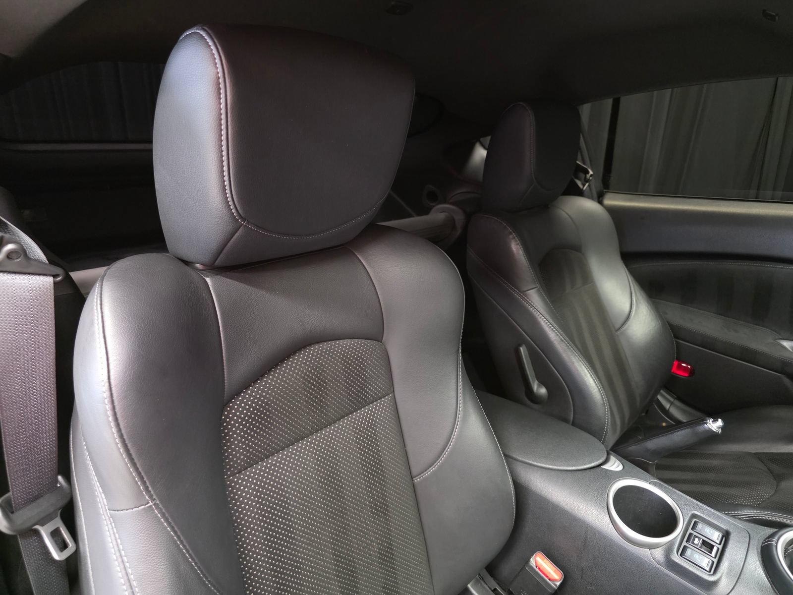 Used 2020 Nissan 370Z NISMO RWD image 33