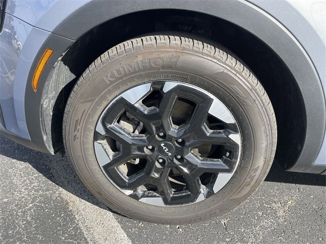 Used 2024 Kia Sorento S image 10