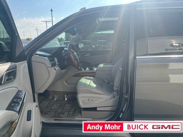 Used 2017 GMC Yukon Denali AWD/4WD image 16