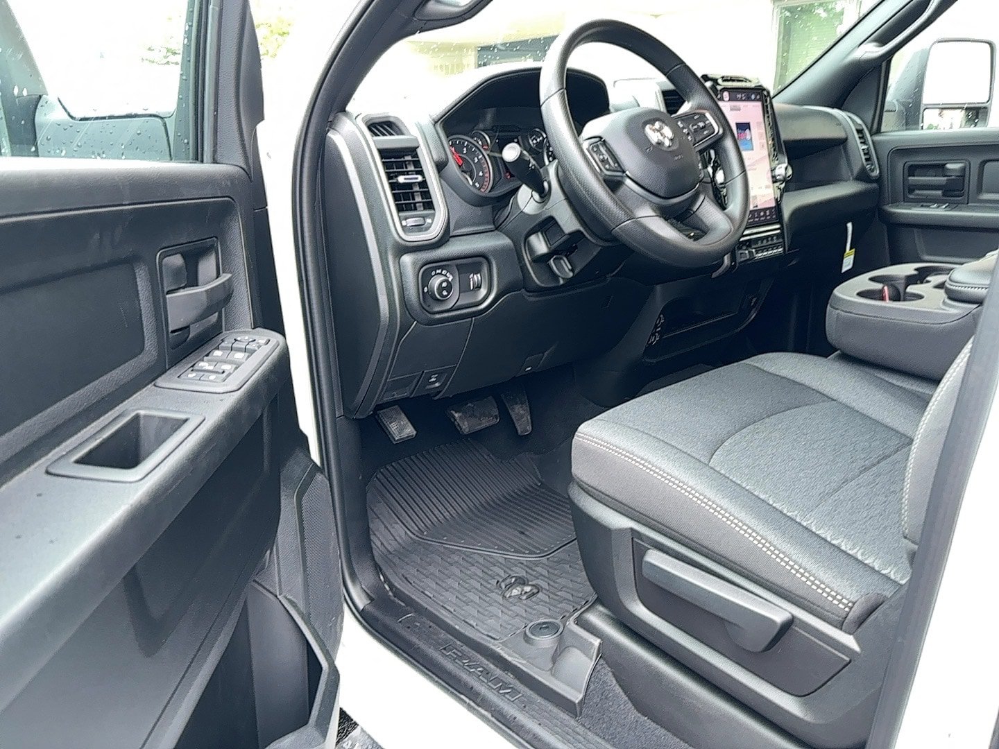 New 2026 RAM 3500 Tradesman AWD/4WD image 22
