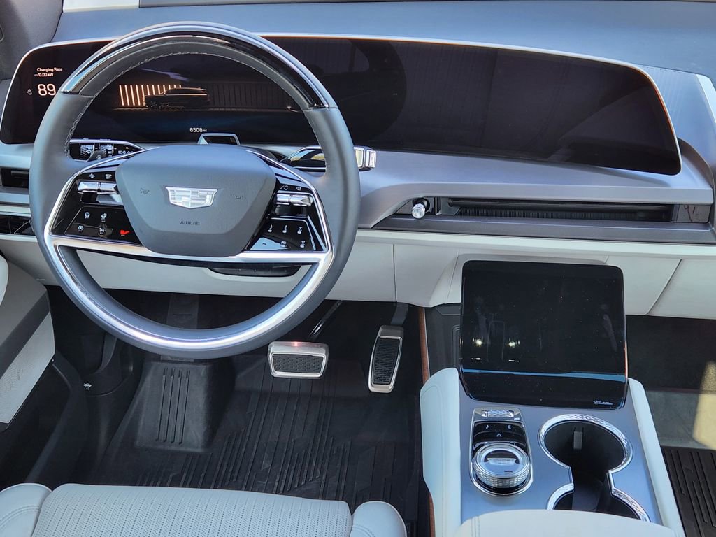 Used 2026 Cadillac Vistiq Sport w/ LPO, Floor Liner Package image 27