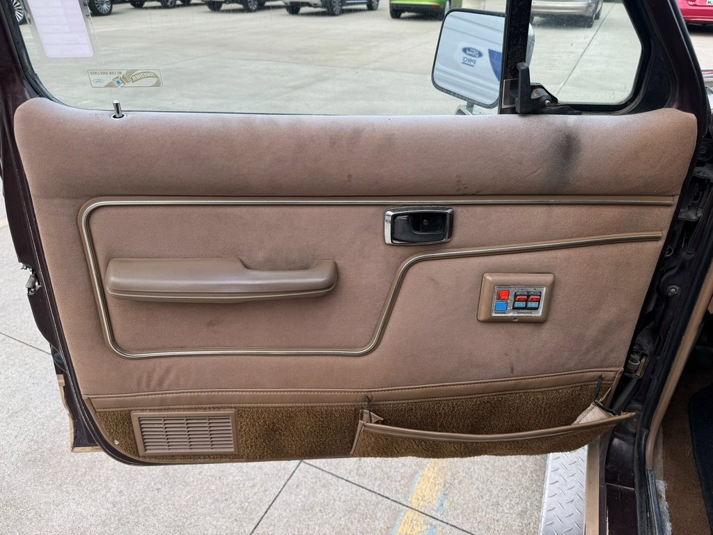 Used 1986 Ford Bronco II 4WD image 9