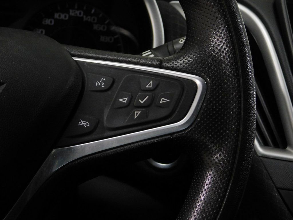 Used 2022 Chevrolet Malibu LT image 43