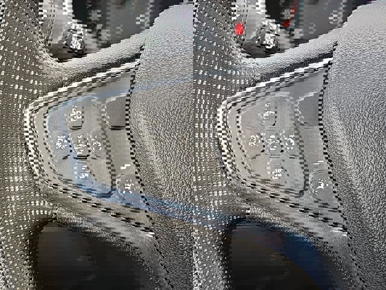 Used 2024 Chevrolet Malibu LT FWD image 20