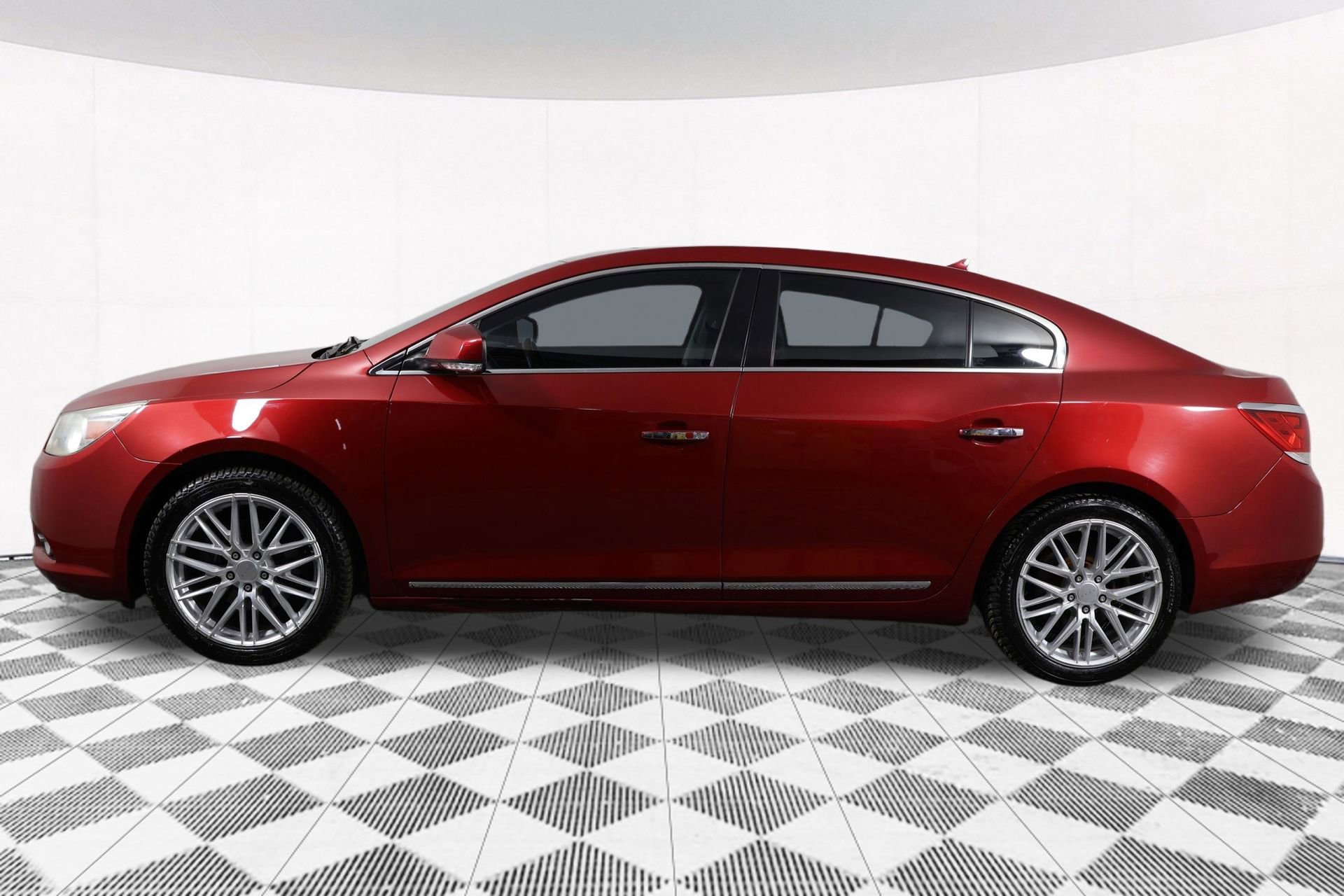 Used 2012 Buick LaCrosse Touring image 18