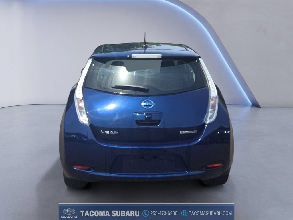 Used 2016 Nissan Leaf SV FWD image 4