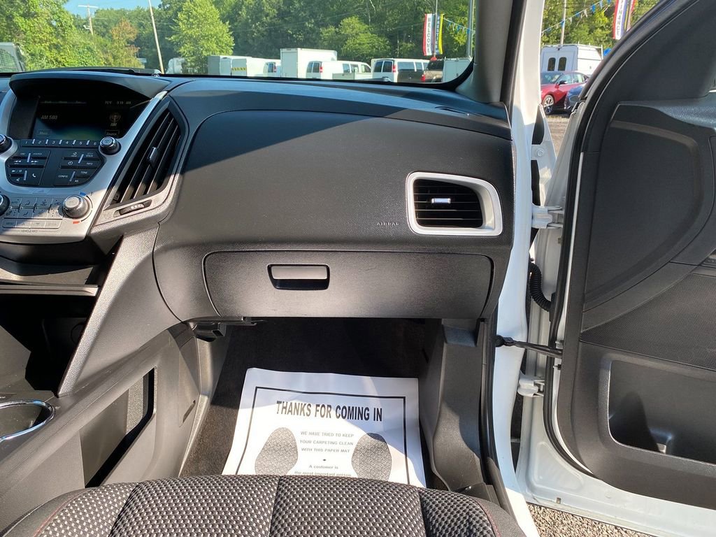 Used 2016 Chevrolet Equinox LT w/ Convenience Package image 24