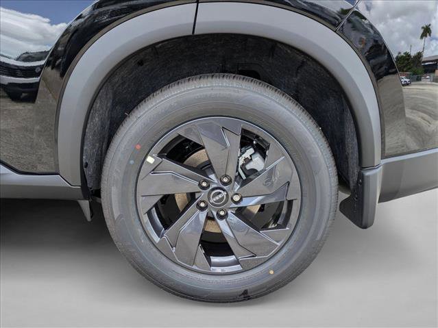 New 2026 Nissan Rogue SV FWD image 9