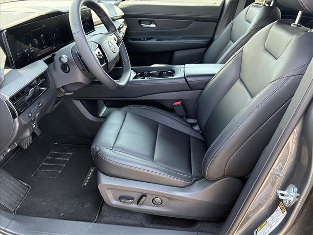 Used 2025 Nissan Murano SV AWD/4WD image 11