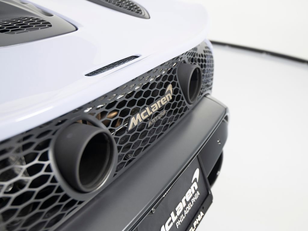 Used 2025 McLaren Artura Spider image 48
