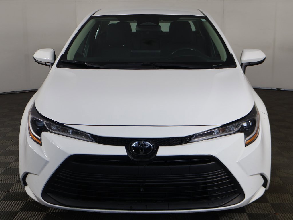 Used 2024 Toyota Corolla LE image 8