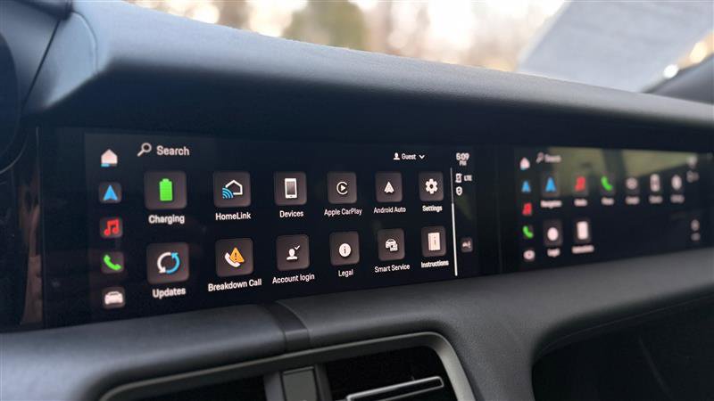 Used 2022 Porsche Taycan image 34