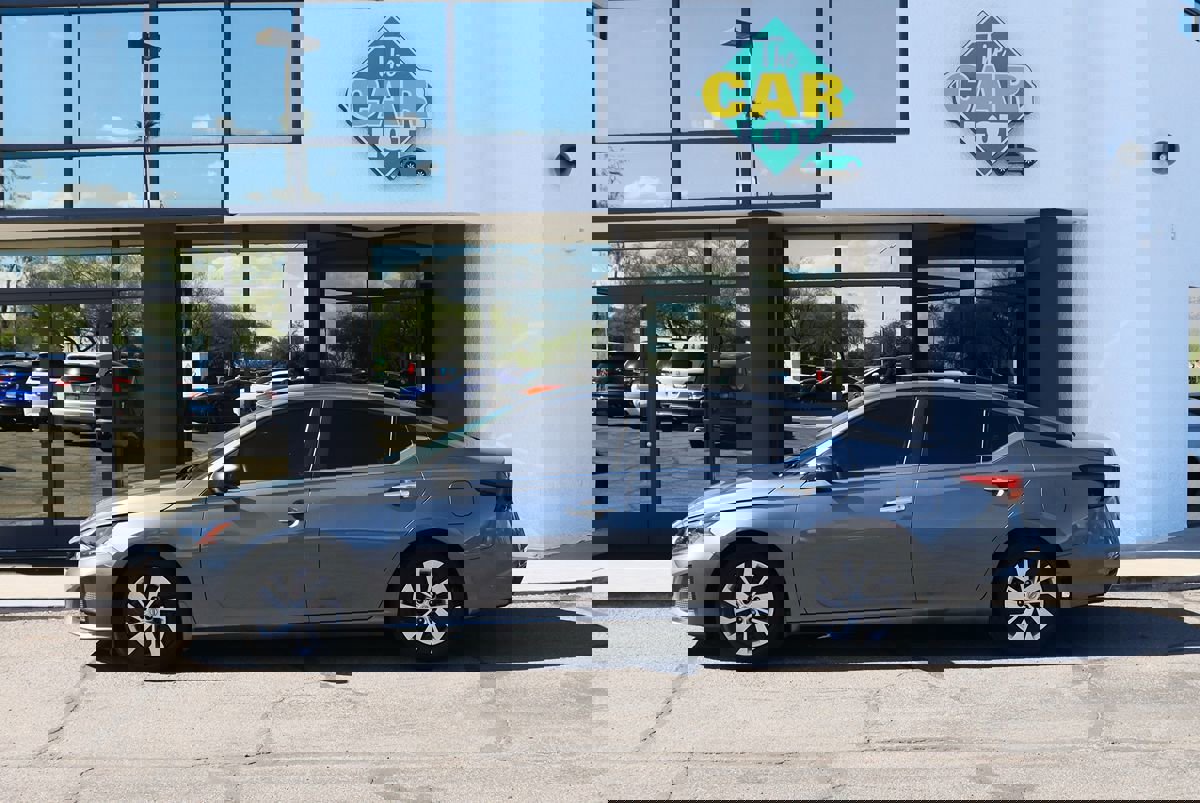 Used 2024 Nissan Altima 2.5 S image 8