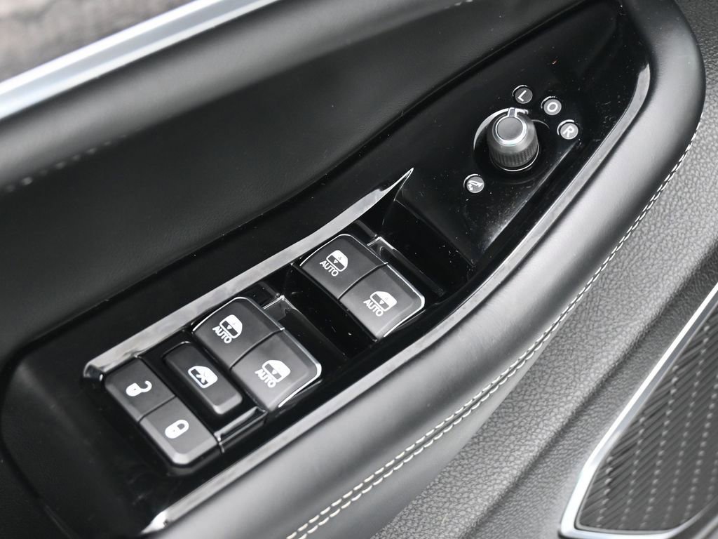 Used 2023 Jeep Grand Cherokee L Overland image 22