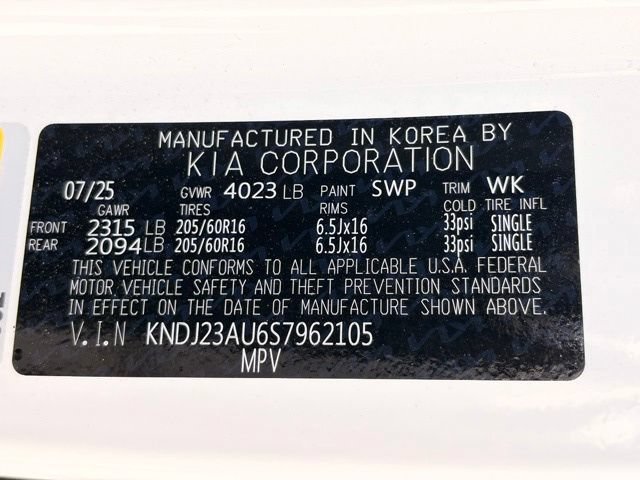 Used 2025 Kia Soul LX w/ LX Technology Package FWD image 31