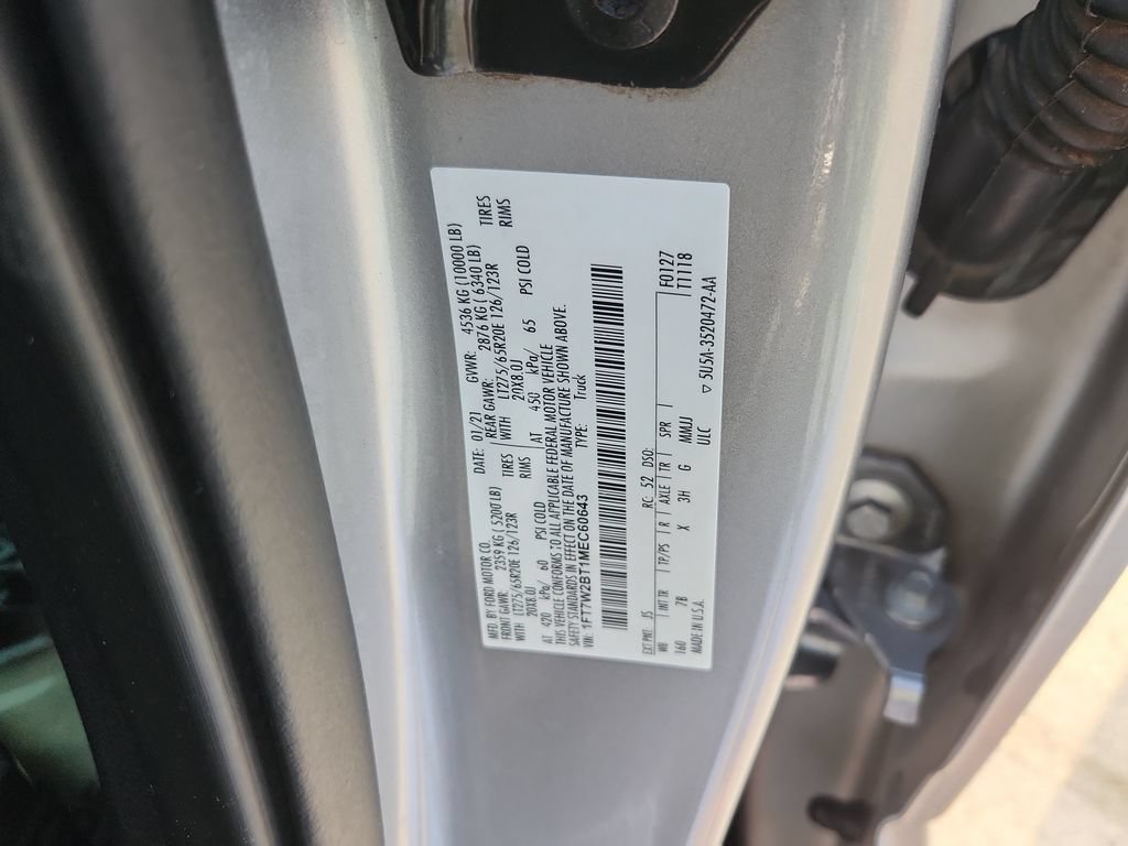 Used 2021 Ford F250 Platinum w/ FX4 Off-Road Package AWD/4WD image 21