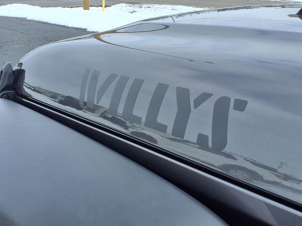 Used 2024 Jeep Wrangler Willys image 31