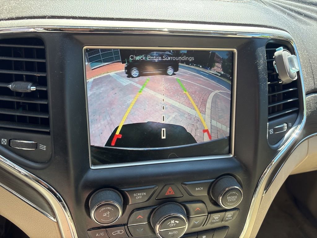 Used 2017 Jeep Grand Cherokee Overland AWD/4WD image 19