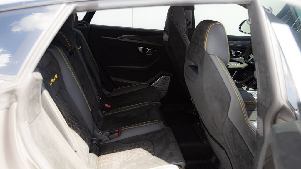 Used 2023 Lamborghini Urus Performante AWD/4WD image 13