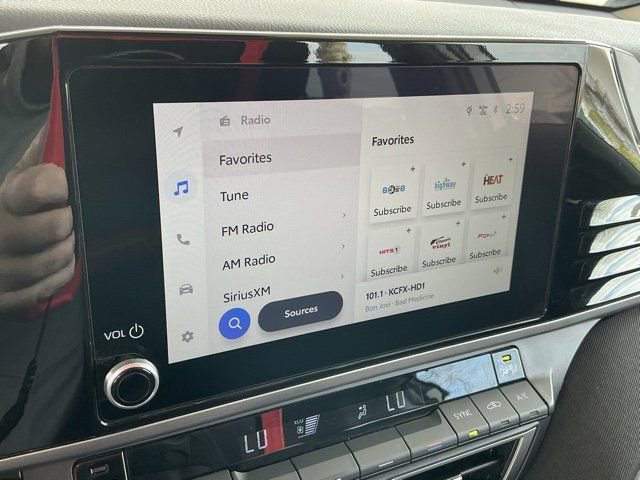 Used 2025 Toyota Camry LE FWD image 24