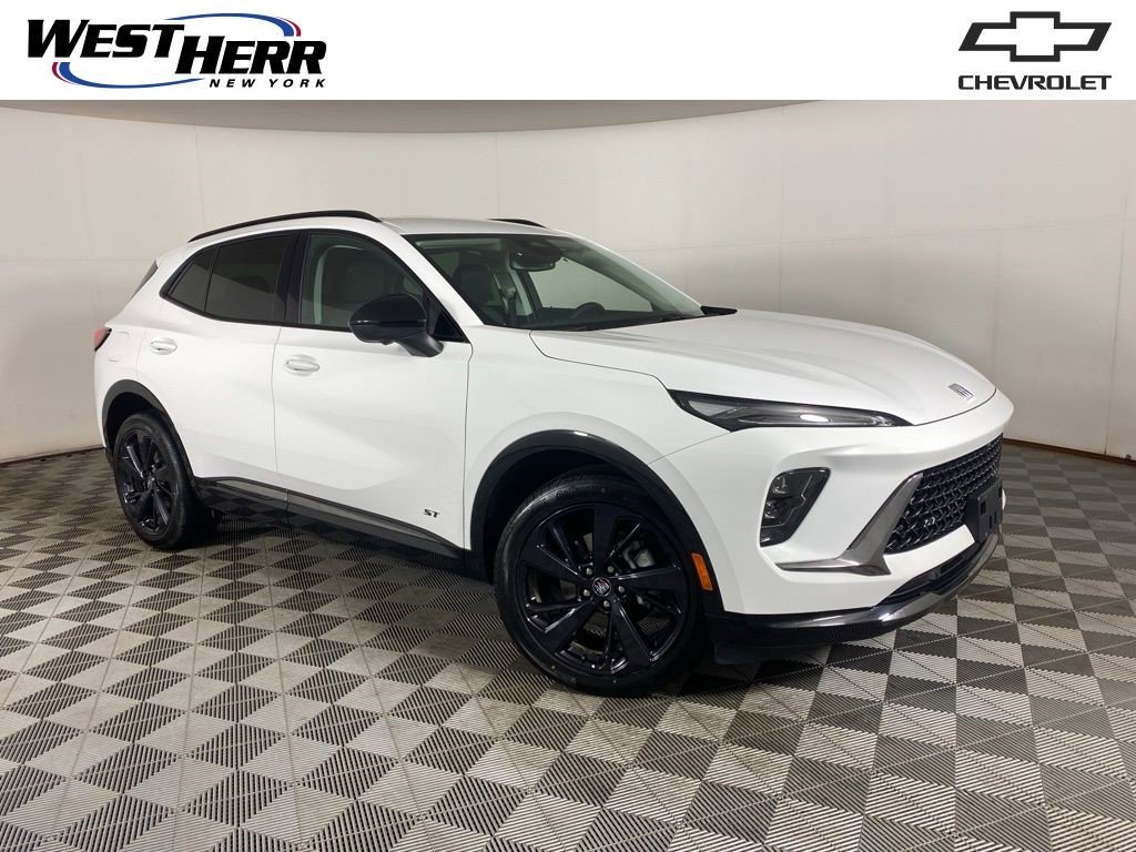 Certified 2025 Buick Envision Sport Touring image 1