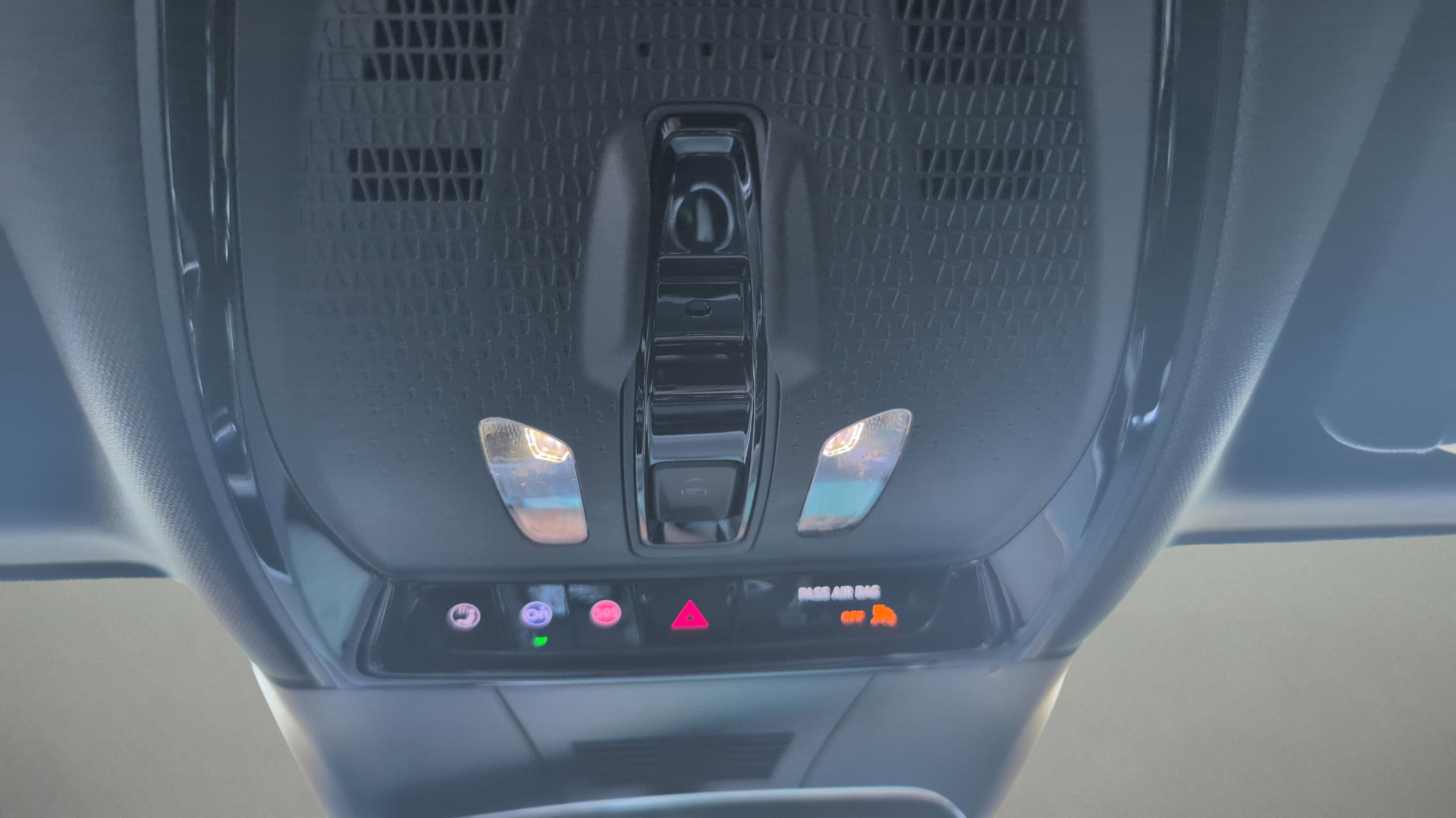 New 2025 Cadillac Lyriq Luxury image 26