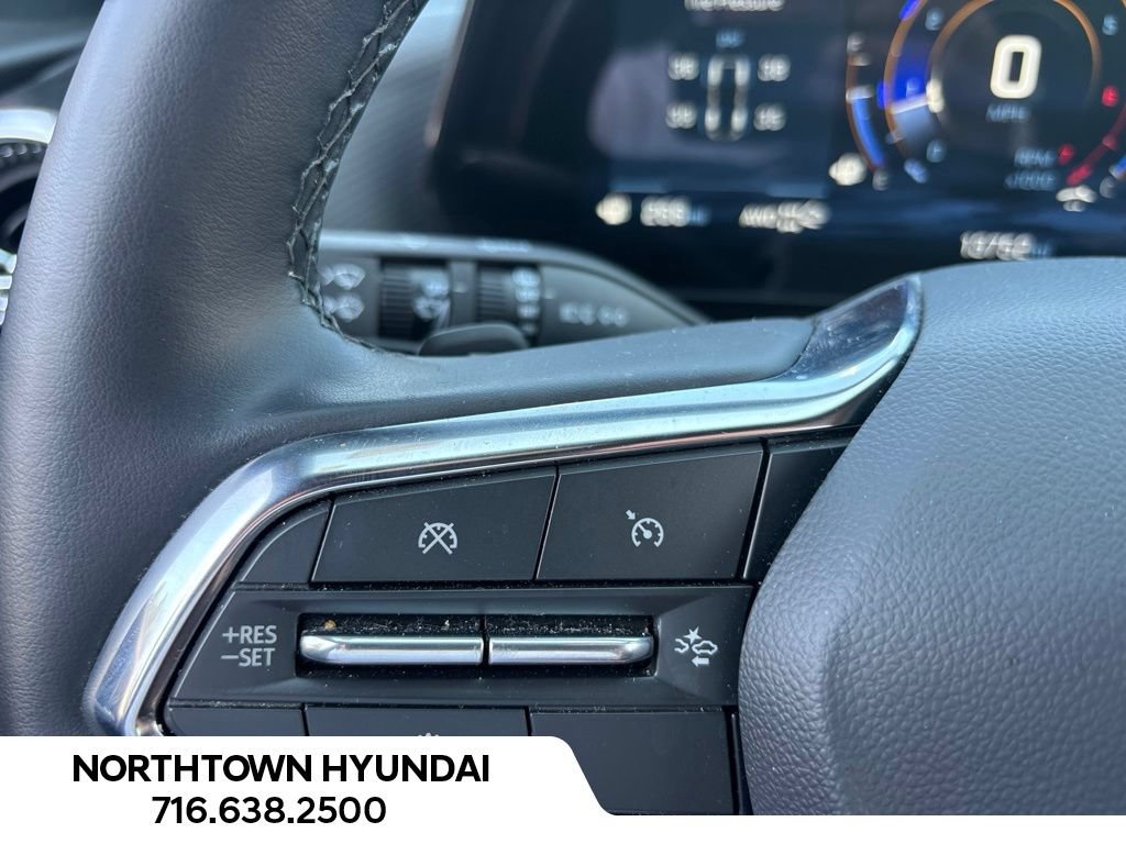 Used 2026 Chevrolet Equinox LT AWD/4WD image 17
