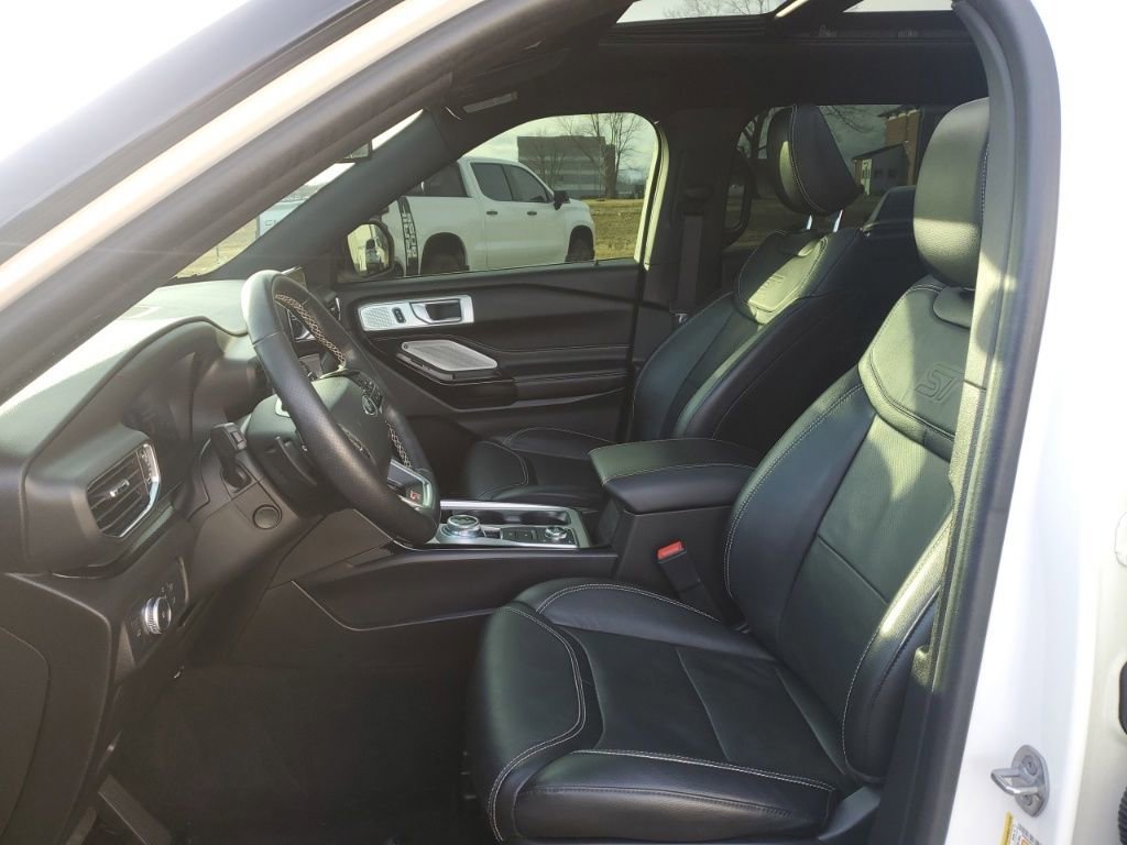 Used 2022 Ford Explorer ST w/ Equipment Group 401A image 13