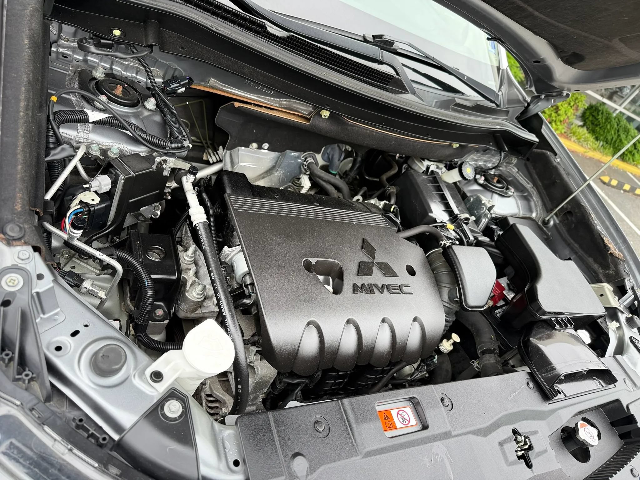 Used 2020 Mitsubishi Outlander ES AWD/4WD image 38