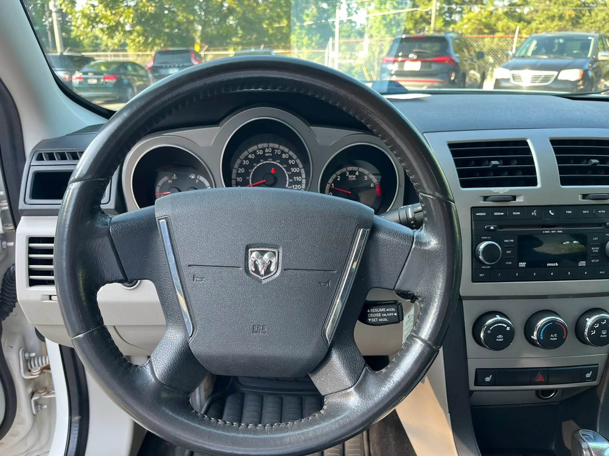Used 2010 Dodge Avenger R/T FWD image 8