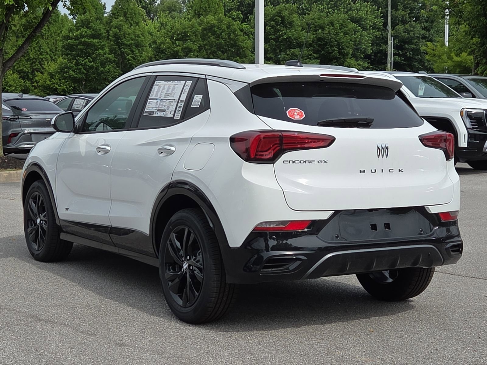 New 2026 Buick Encore GX Sport Touring w/ Advanced Technology Package FWD image 4