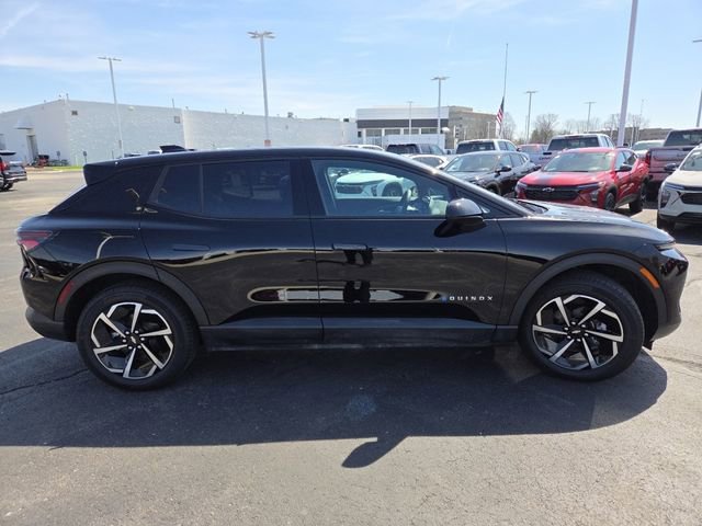 New 2026 Chevrolet Equinox EV LT image 14