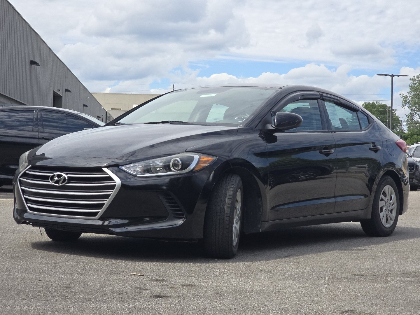 Used 2018 Hyundai Elantra SE FWD image 8
