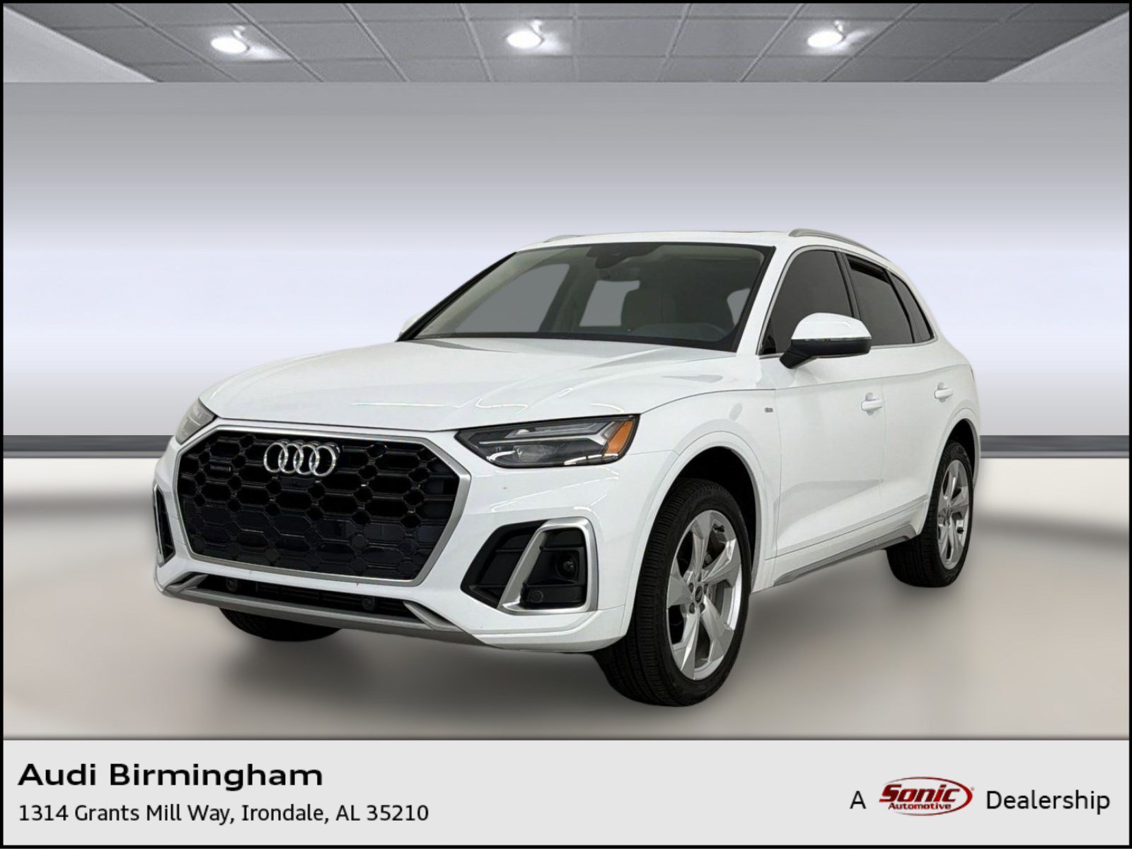 Used 2025 Audi Q5 2.0T Premium Plus w/ Premium Plus Package AWD/4WD image 1