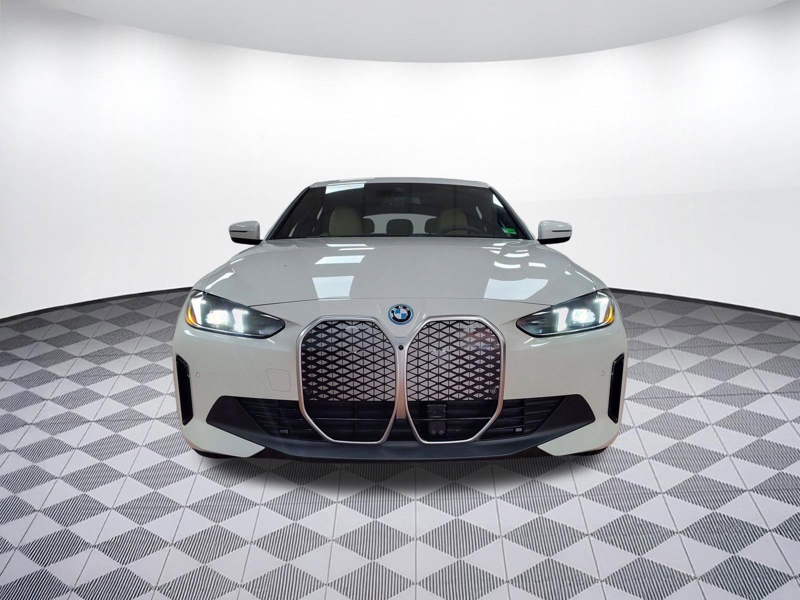 Used 2025 BMW i4 xDrive40i w/ Premium Package image 6