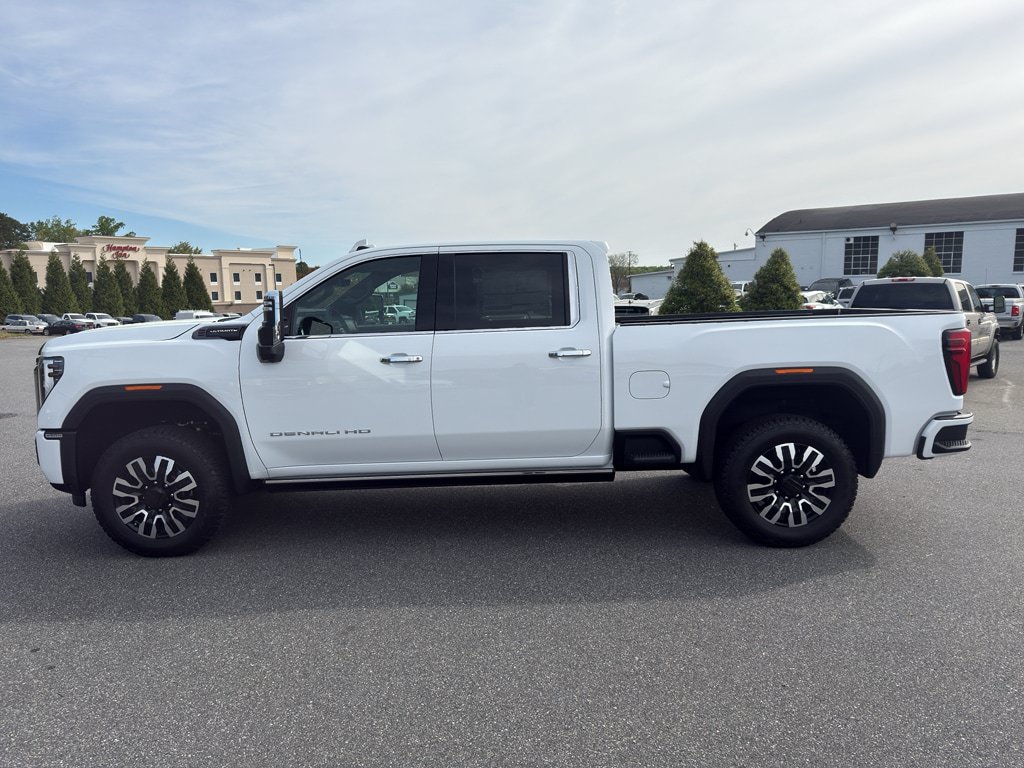 New 2026 GMC Sierra 2500 Denali Ultimate AWD/4WD image 3