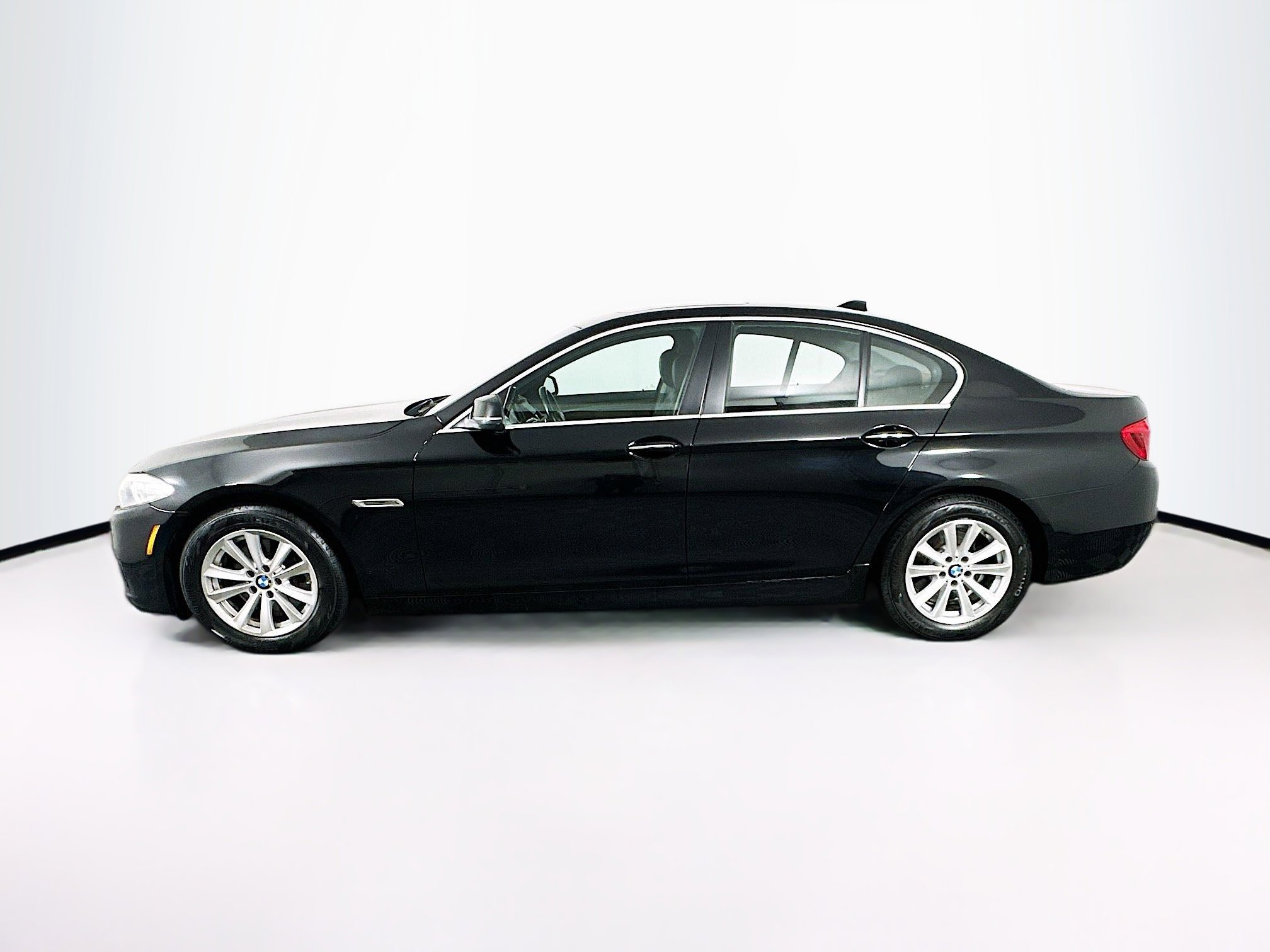 Used 2016 BMW 528i Sedan image 4
