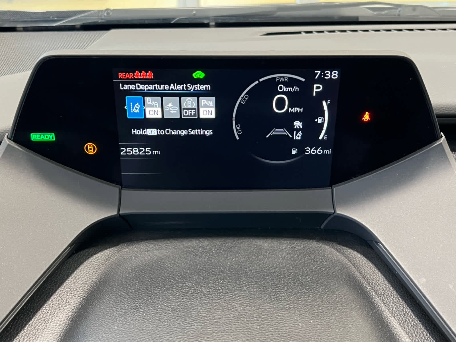 Used 2023 Toyota Prius XLE AWD/4WD image 18
