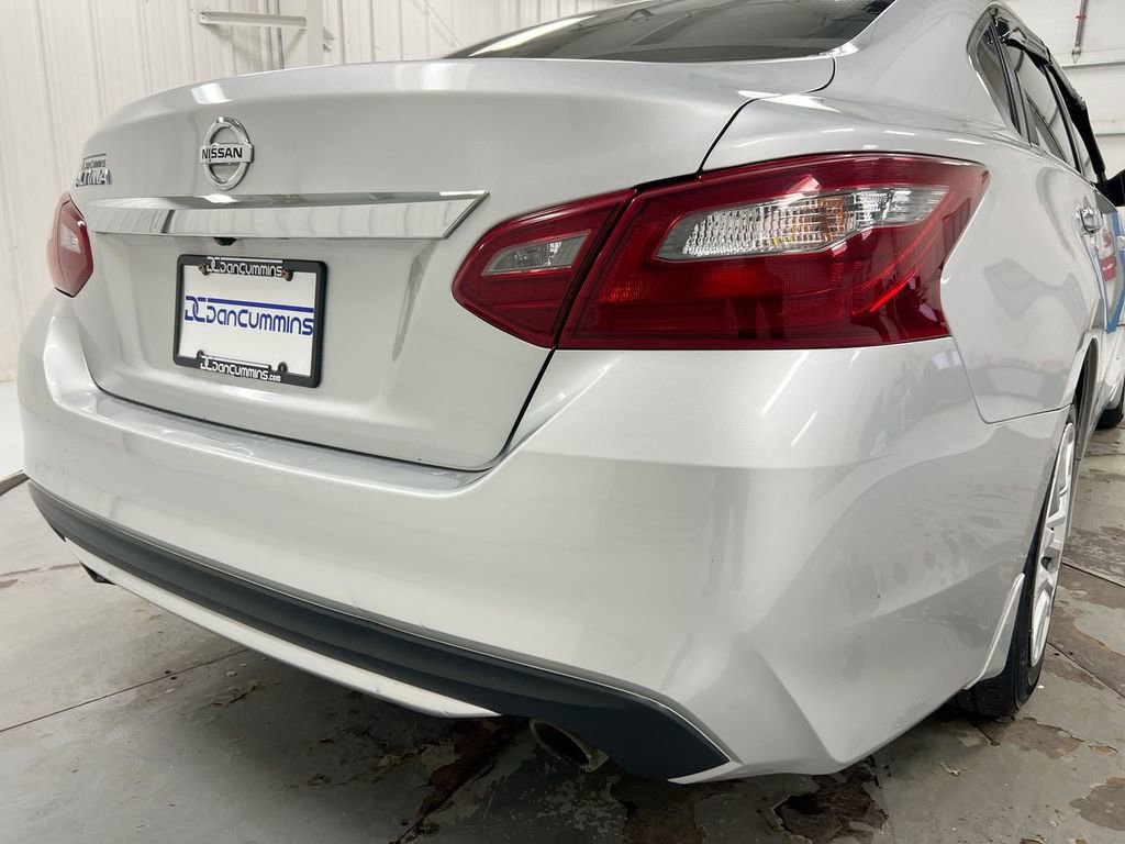 Used 2018 Nissan Altima 2.5 S w/ S Convenience Package image 32
