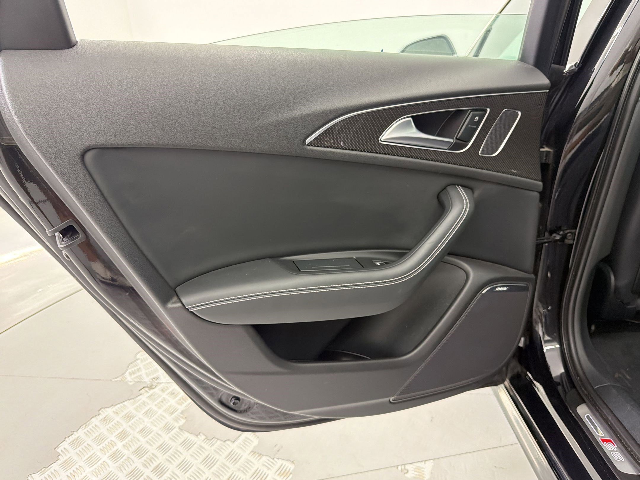 Used 2014 Audi S6 Prestige w/ Driver Assistance Package AWD/4WD image 26