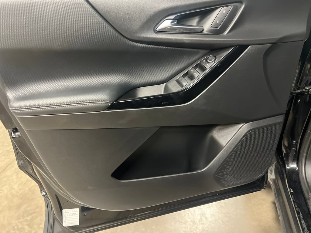 Certified 2025 Chevrolet Equinox LT AWD/4WD image 15