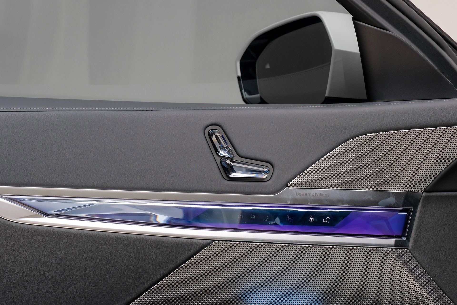 Used 2024 BMW 740i w/ Premium Package 2 image 53