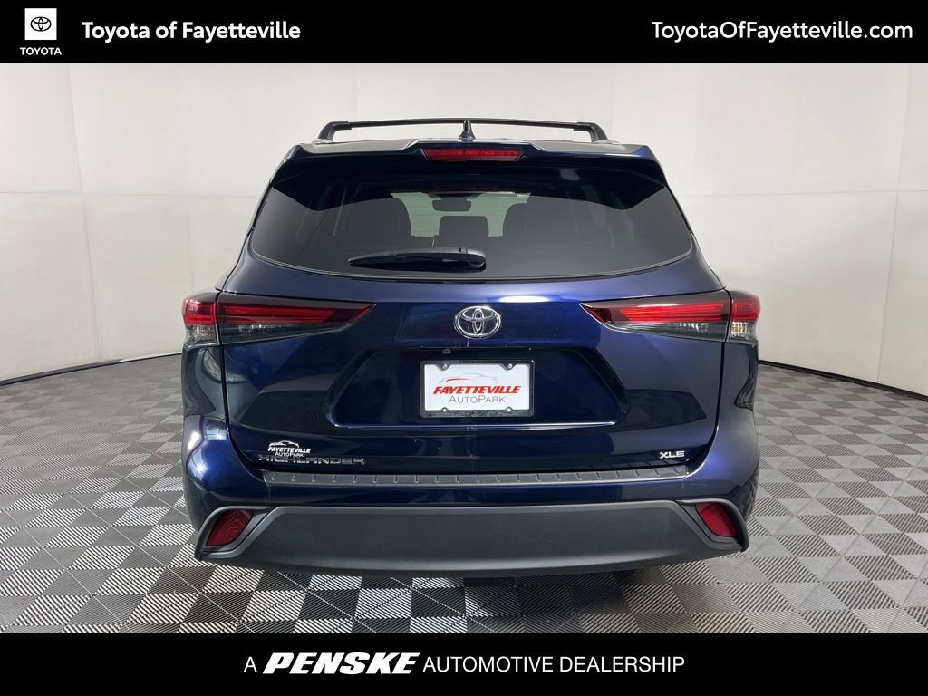 Certified 2025 Toyota Highlander XLE image 13