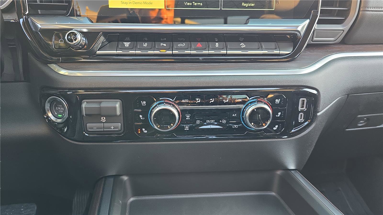 New 2026 GMC Sierra 2500 SLT w/ SLT Premium Package image 24