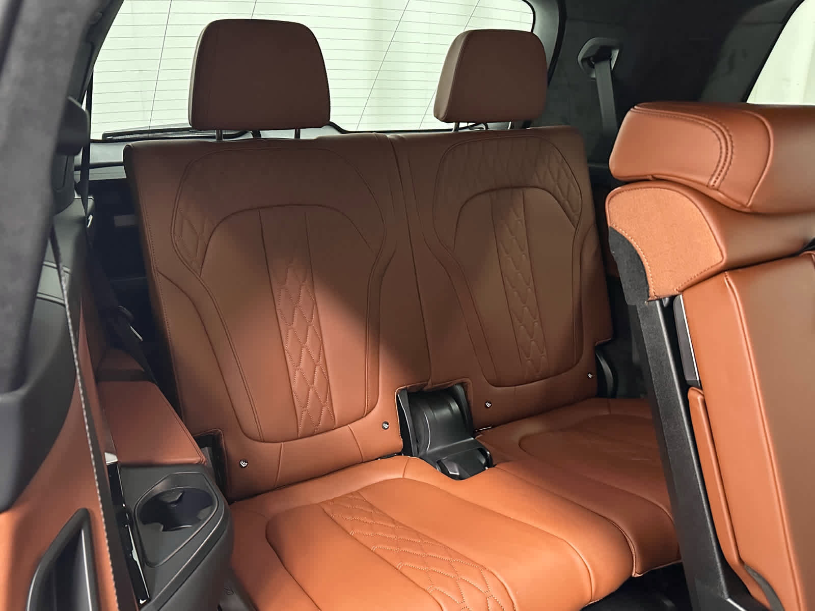 Used 2026 BMW X7 M60i image 24
