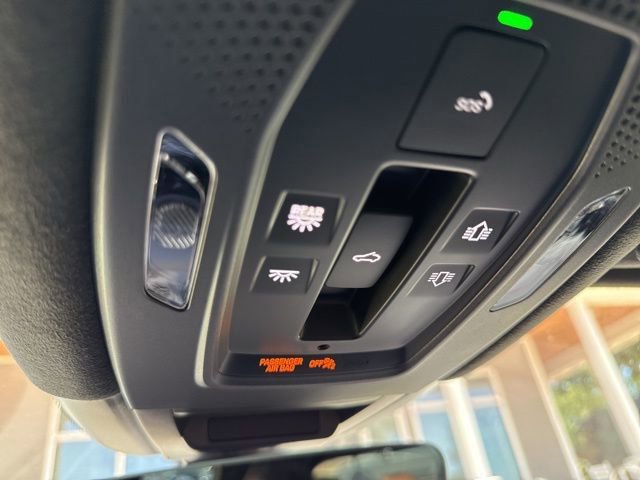 Used 2024 Porsche Cayenne Turbo image 15